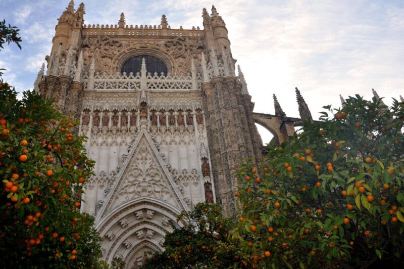 Seville Cathedral and Giralda Tower Guided Tour and Tickets - The Art Inside: Masters’ Works and Religious Artifacts