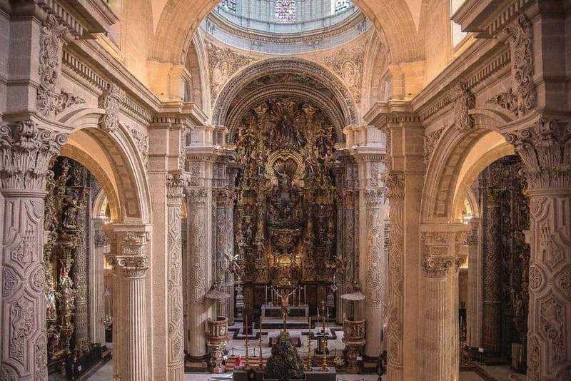 Seville: Cathedral and Salvador Church Guided Tour - Key Points