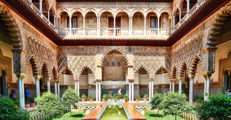 Seville: Cathedral, Giralda & Alcázar Guided Tour - Key Points