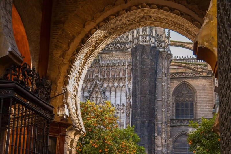 Seville Cathedral & Giralda Guided Tour: Skip-the-Line Entry - Key Points