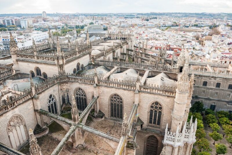 Seville: Cathedral Guided Tour with Priority Access - The Role of the Guide and Tour Experience