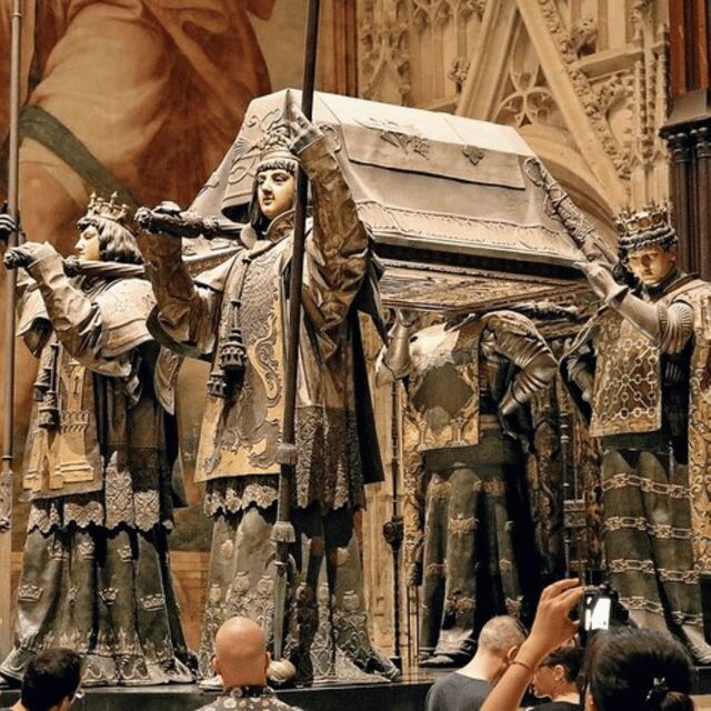 Seville: CATHEDRAL TINY GROUP SKIP THE LINE - Practical Details and Accessibility