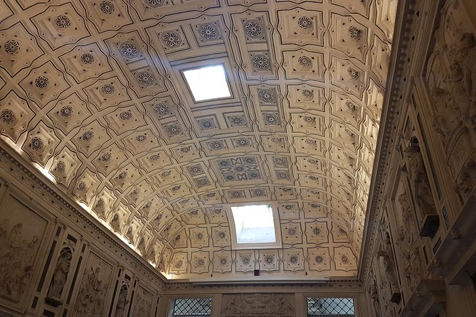 Seville Cathedral Tour including tickets and skip the line entry - Accessibility and Physical Considerations