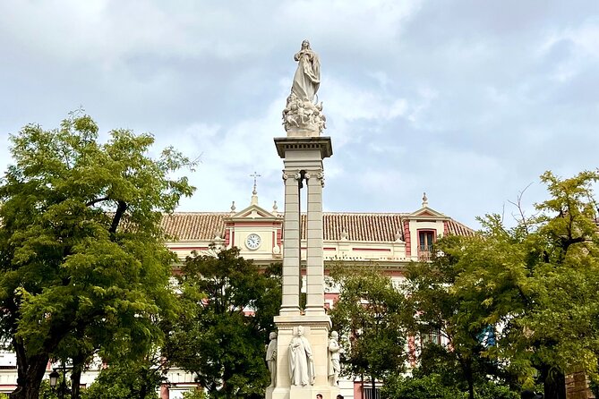 Seville City Walking Tour - The Guide: Knowledgeable and Engaging
