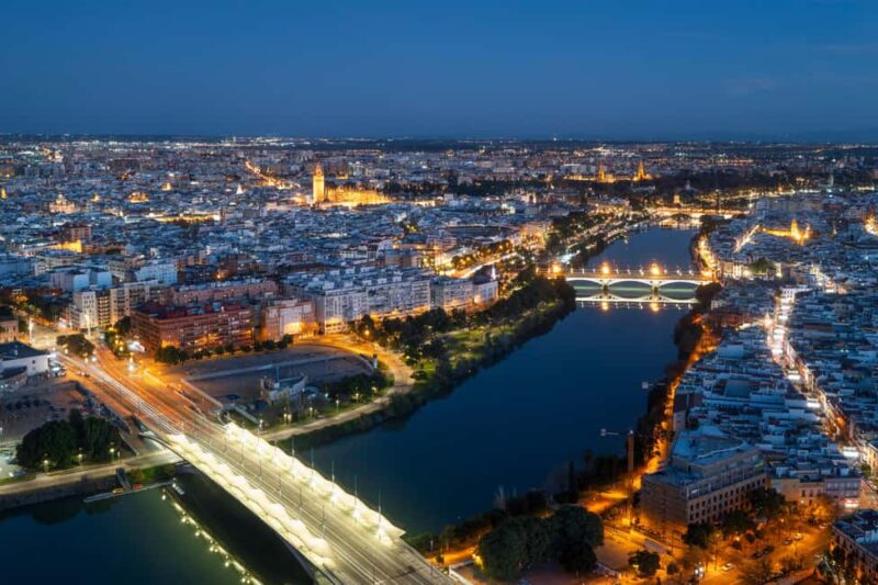 Seville Essential Night Tour - Key Points