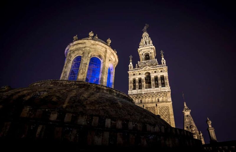 Seville Essential Night Tour - Exploring the Majestic Seville Cathedral and Giralda Bell Tower
