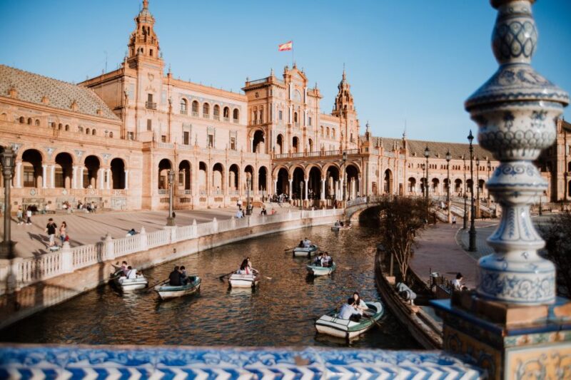Seville: Exclusive Essential Tour - Whats Included: An Expert Guide and Carefully Chosen Stops