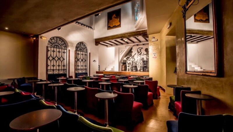 Seville: Flamenco Show at Tablao Los Gallos - Key Points