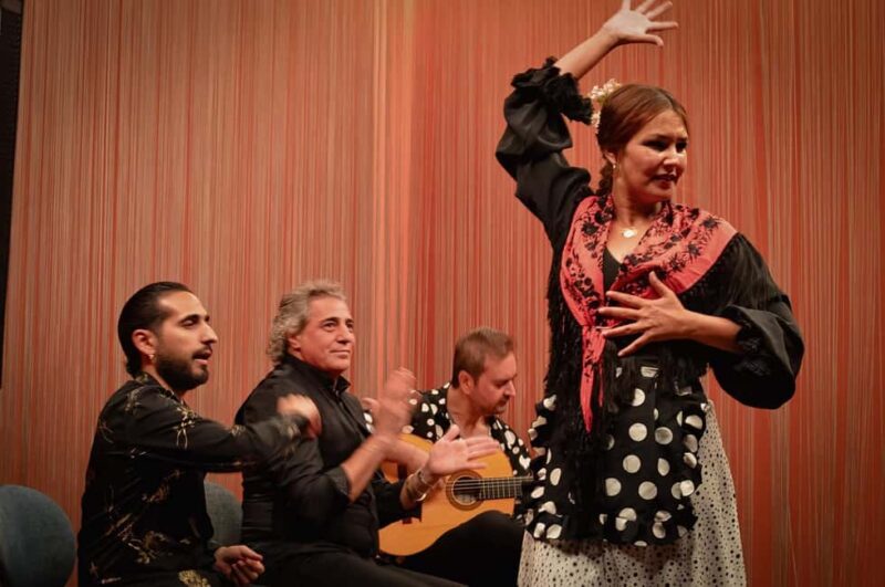 Seville: Flamenco Show at Tablao Luzia in Triana - What Makes the Artistic Performance Special?