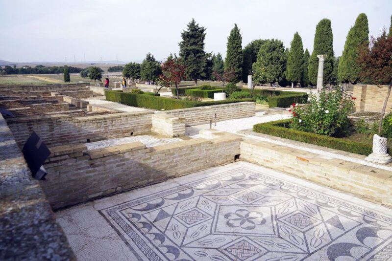 Seville: Game of Thrones and Roman Empire Italica Tour - Discovering the Roman Houses and Mosaics