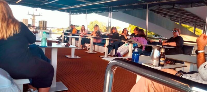 Seville: Guadalquivir Boat Tour with Optional Lunch/Dinner - Timing and Crowd Levels