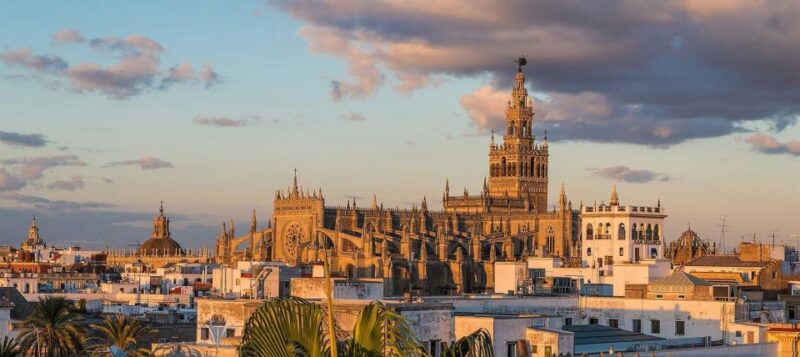 Seville: Guided Tour with Cathedral & Giralda Entrance - Key Points