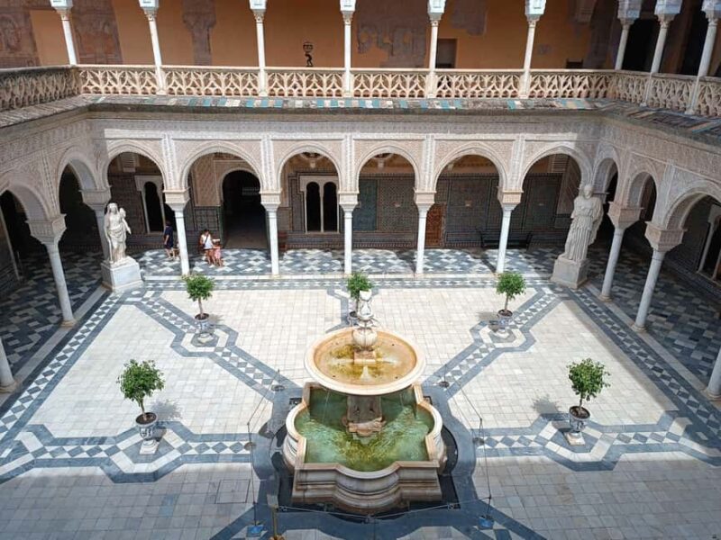 Seville: Guided visit to the Casa de Pilatos with tickets - Discover the Majestic Casa de Pilatos in Seville