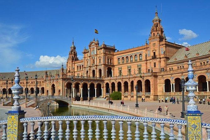 Seville Half-Day Walking Tour - View the Seville Cathedral and Real Alcazar from the Outside