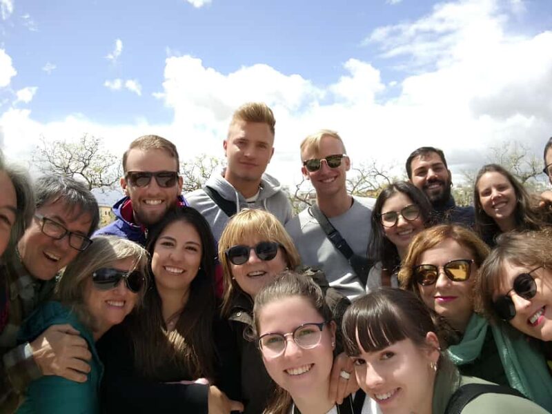 Seville in 1 Day Tour: Historic Center, Monuments, and Jewish Quarter - Exploring the Jewish Quarter and Its Hidden Corners