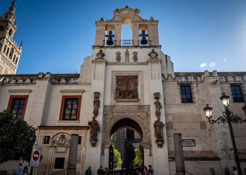 Seville: Jewish Quarter & Plaza de España Private Tour - Practical Details and Accessibility