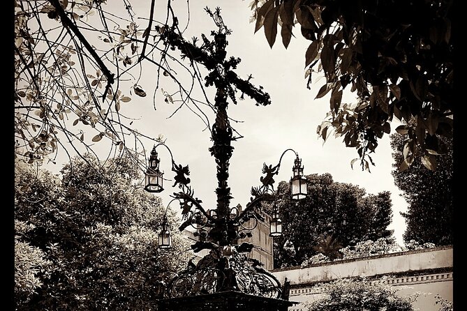 "Seville: Love At First Sight" Private Tour - Relaxing in Maria Luisa Park