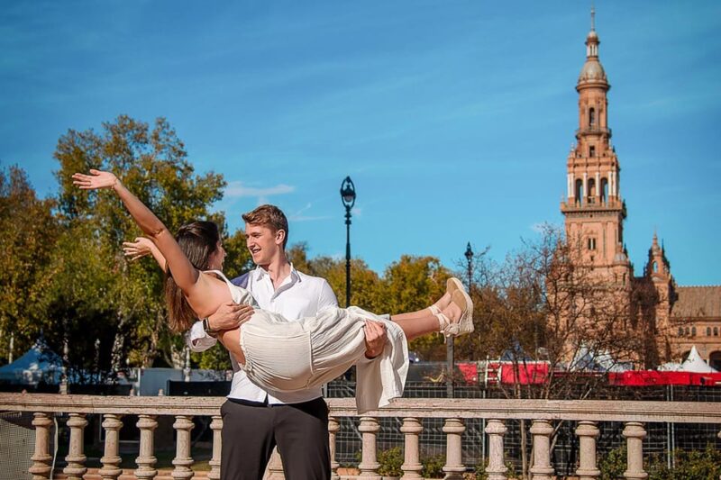 Seville PHOTO WALK - The Guides Style and How Photos Are Taken