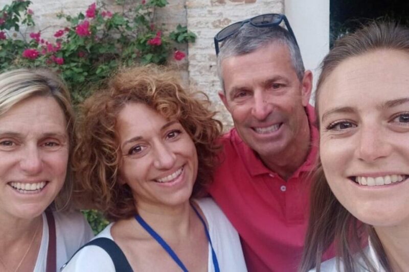 Seville: Private or Shared Group Highlights Walking Tour - What You Get for $22: A Two-Hour Seville Adventure