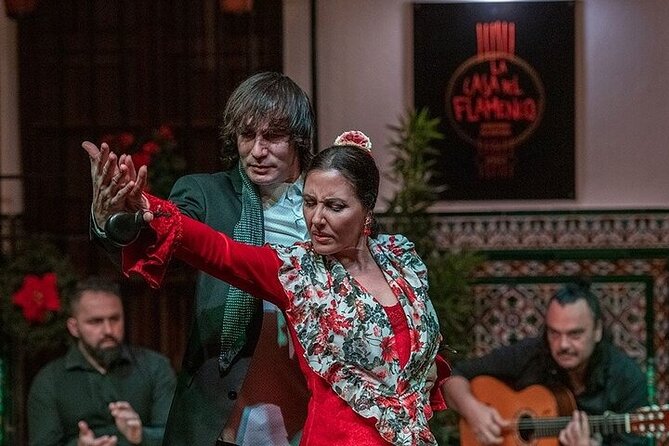 Seville Private Walking Tour with Alcazar & Cathedral Tickets - Wandering Through Santa Cruz, Seville’s Jewish Quarter