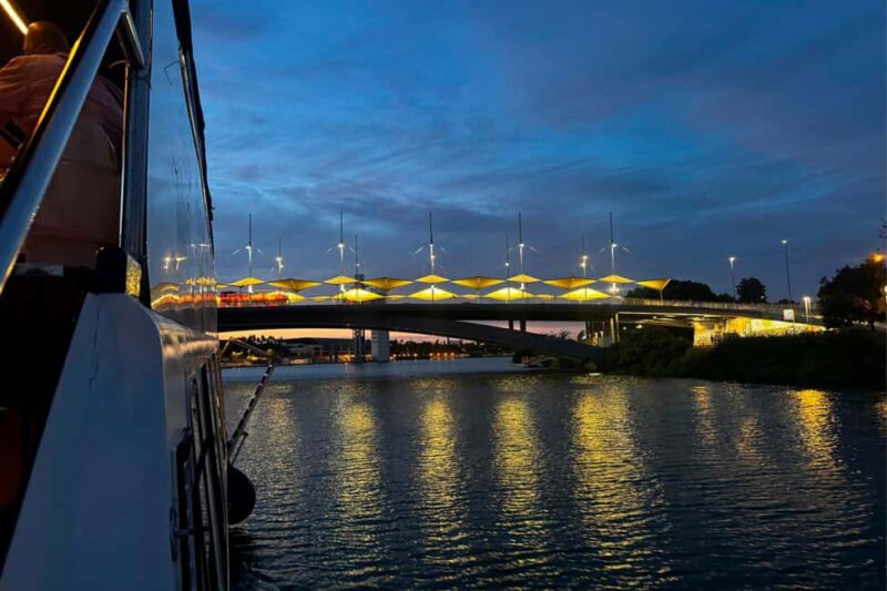 Seville: Restaurant Boat Ride on the Guadalquivir with Lunch/Dinner - Ideal Timing and Pacing for a Relaxing Experience