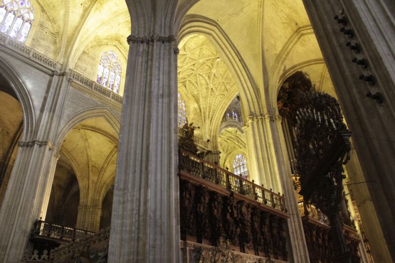 Seville: Royal Alcazar, Cathedral and Giralda Tower Tour - Discover the Magnificent Seville Monuments for $73