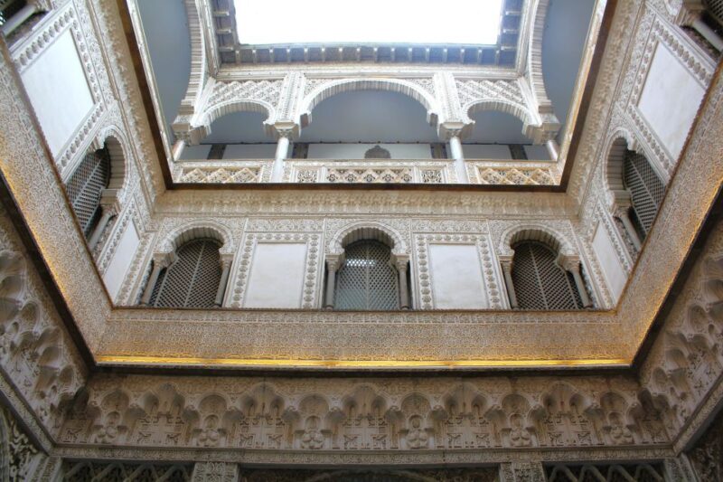 Seville: Royal Alcazar, Cathedral and Giralda Tower Tour - Practical Details: Accessibility, Timing, and Language Options