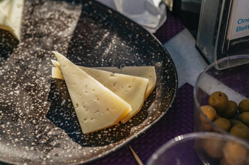 Seville: Sangria Tasting Experience - The Guide: Knowledgeable and Engaging