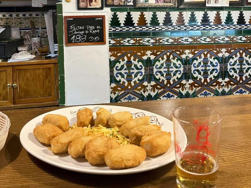 Seville: Secret Food Tour with Tapas and Drinks - Key Points