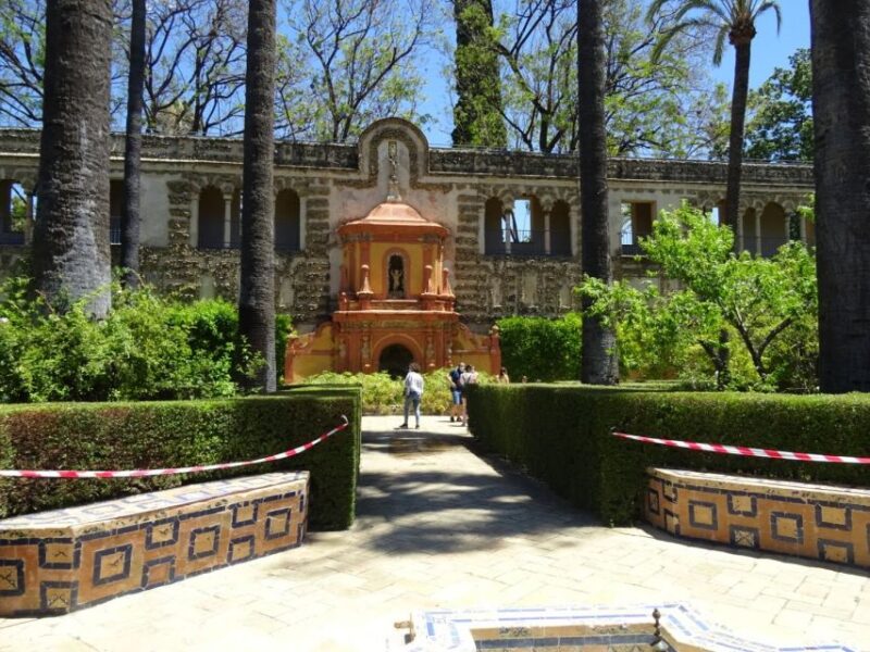 Seville: Small-Group Alcázar Guided Tour & Entry Ticket - Comparing This Tour to Similar Options