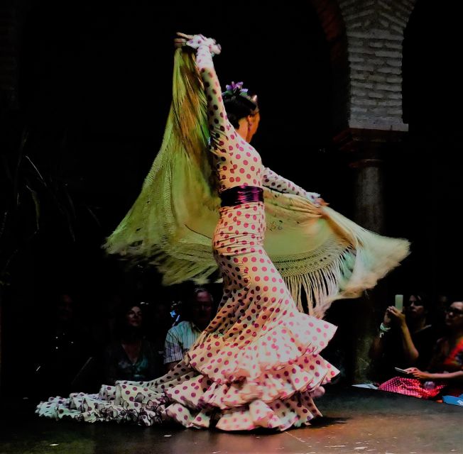 Seville: Tapas and Flamenco Experience - From the Old Town to Triana: A Guided Walk