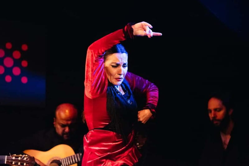 Seville: Tapas Walking Tour with Traditional Flamenco Show - Discover the Best of Seville’s Food and Flamenco Scene