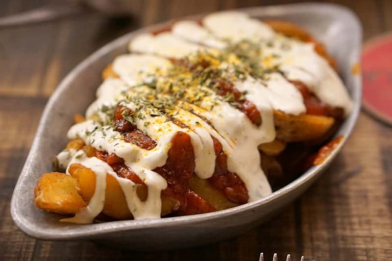 Seville: Tapas Walking Tour with Traditional Flamenco Show - Paired with Modern Fusion Cuisine and Fine Wines