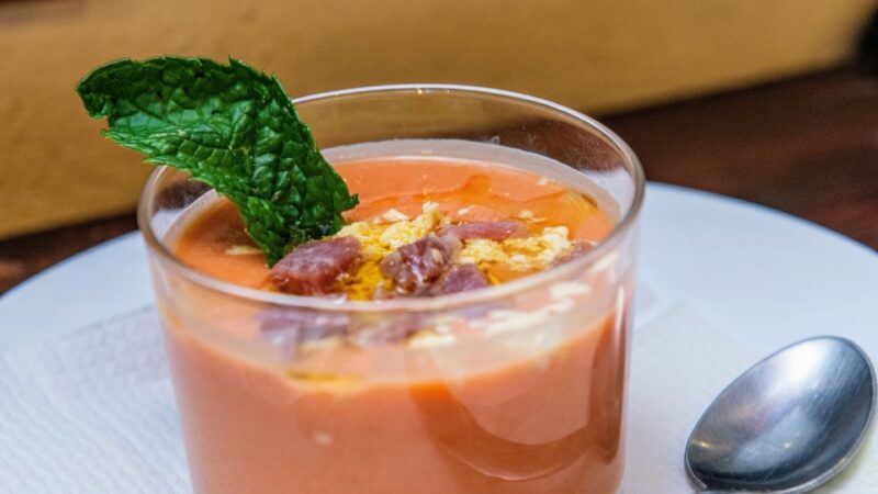 Seville: Tastes, Tapas and Traditions Food Tour - Sampling at La Fresquita and Arco del Postigo