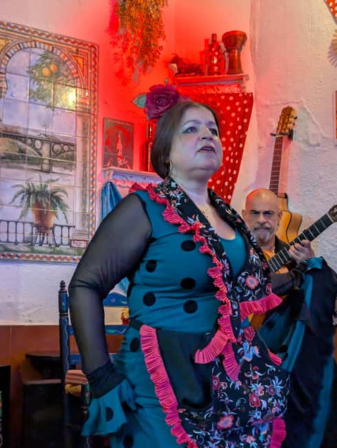 Seville  Triana: Authentic Flamenco Show + Drink - Experience Authentic Flamenco in the Heart of Triana