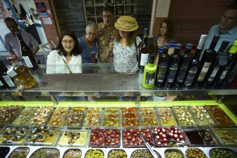 Seville: Triana Market Tour with Tastings - Practical Details and Accessibility