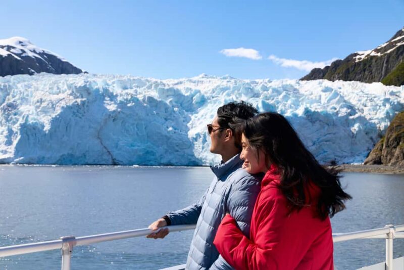 Seward: Kenai Fjords National Park Glacier & Wildlife Cruise - The Spacious and Cozy Vessel Designed for Sightseeing