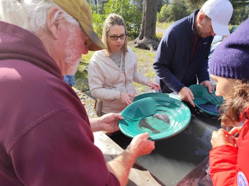 Seward: True Alaskan Gold Panning Experience - The Unique Setting of the Gold Panning Site in Seward