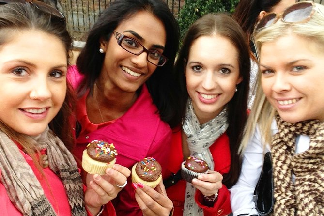 Sex and the City Hotspots Bus Tour - Stops at Steve and Aidan’s Bar and the Rehearsal Dinner Spot