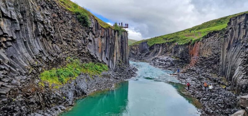 Seyðisfjörður Shore Excursion: Stuðlagil Canyon & Vök Baths - Discover the Power of Rjúkandi Waterfall in Jökuldalur Valley