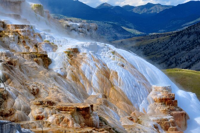 SF to Yellowstone,Grand Teton,Antelope Canyon&Vegas 7-Day Tour - Exploring Yellowstone’s Geothermal Wonders and Iconic Geysers