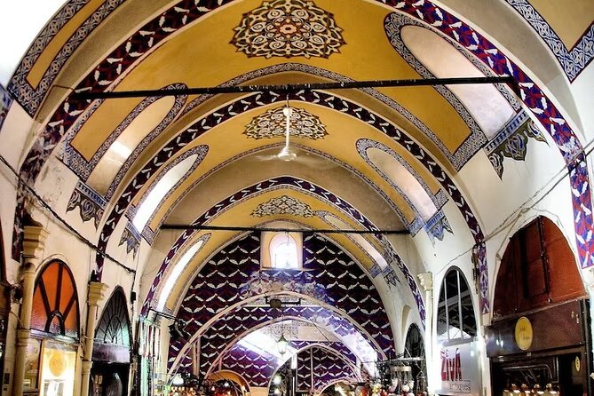 Shadowing Dan Brown Robert Langdon in Istanbul - The Blue Mosque: A Living Icon