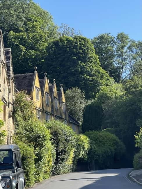 Shakespeare's Stratford-Upon-Avon and Cotswolds Private Tour - Comfort and Convenience of Onboard Amenities