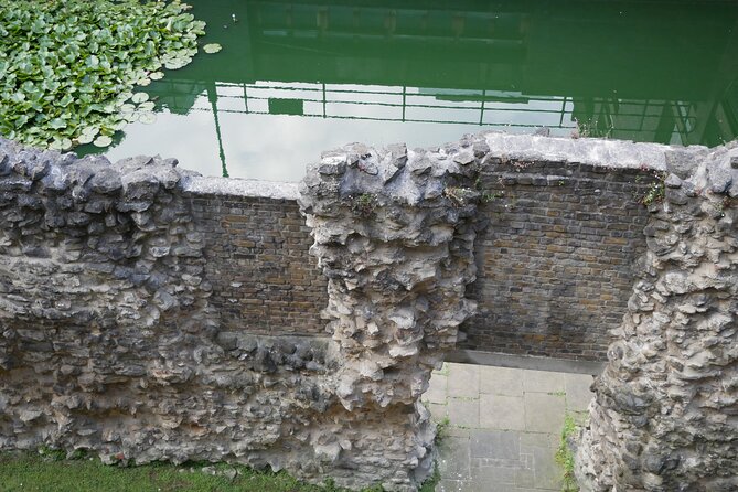 Shakespeare's Walking Tour in London - Walking Past St. Paul’s Cathedral: A Glimpse of Historic London