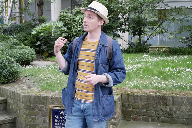 Shakespeare's Walking Tour in London - The Final Stop Near London Bridge: Ending with a View