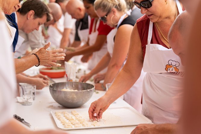 Share your Pasta Love: Small group Pasta and Tiramisu class in Fasano - Practical Details: Meeting Point and Group Size