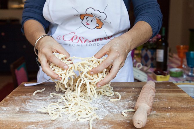 Share your Pasta Love: Small group Pasta and Tiramisu class in Pescara - The Experience of Hosts: Warmth and Passion for Italian Cuisine