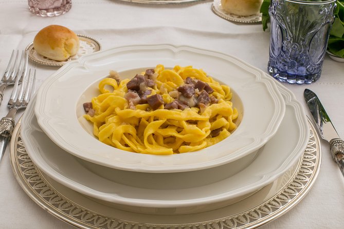 Share your Pasta Love: Small group Pasta and Tiramisu class in Ravenna - Small-Group Cooking in a Ravenna Family Home