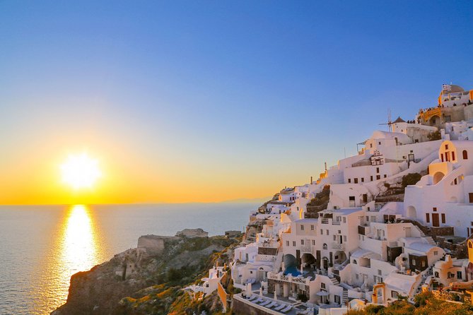 Shared Basic Sunset Trip of Santorini via Red Beach & White Beach - Summary: Who Will Appreciate This Santorini Sunset Cruise?