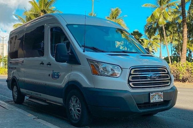 Shared Departure Transfer from Waikiki Hotels to Honolulu Airport - Positive Reviews Highlight Friendly Drivers and Punctual Service